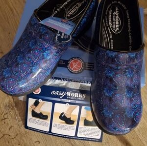 Womens Shoe Easy Works Easy Street LEAD 9 1/2 WW  Navy Nurses Clog Paisley New.